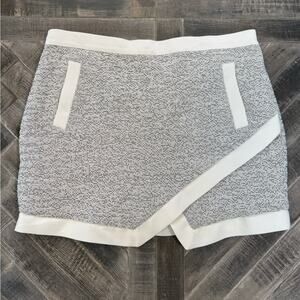 Banana Republic Gray and White Textured Skirt - Size 8P